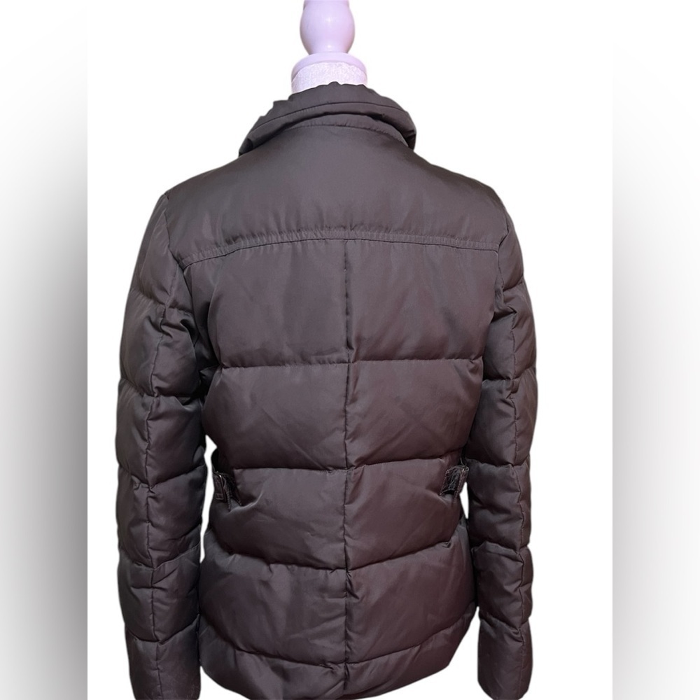 Tommy Hilfiger Olive-green Puffer Jacket. Size
Small. Excellent used condition! - Picture 5 of 17